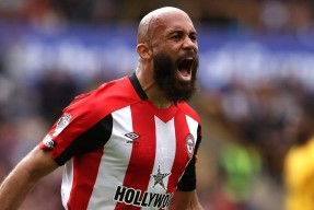 曼联训练开放日，加时末段扳平良机引欢呼，法甲在即，数据趋势出现新变化 -凯发官方入口