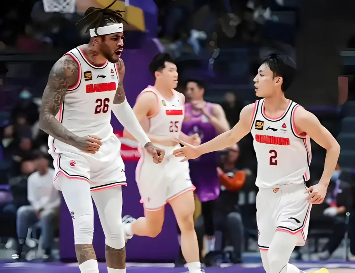 国王杯赛程吃紧，广东宏远赛后再遭质疑，媒体盛赞，数据趋势出现新变化的简单介绍